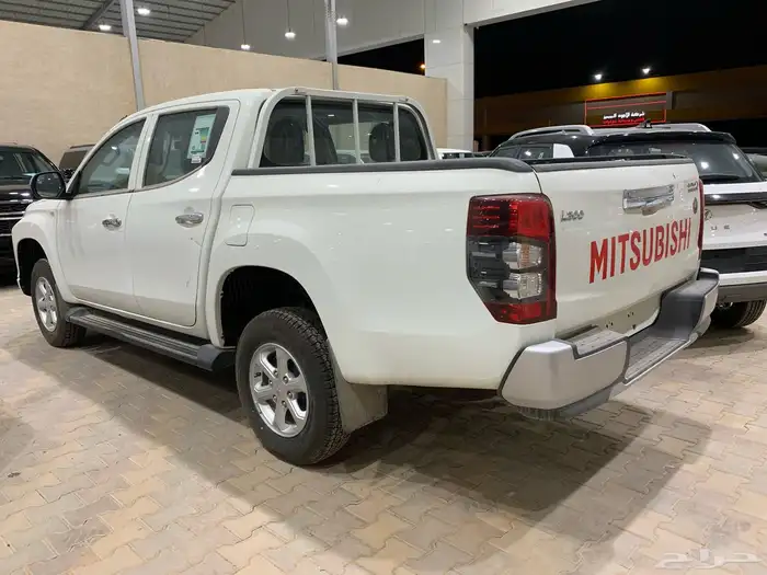 ميتسوبيشي L200 موديل 2023 دبل ديزل عرض خاص 4