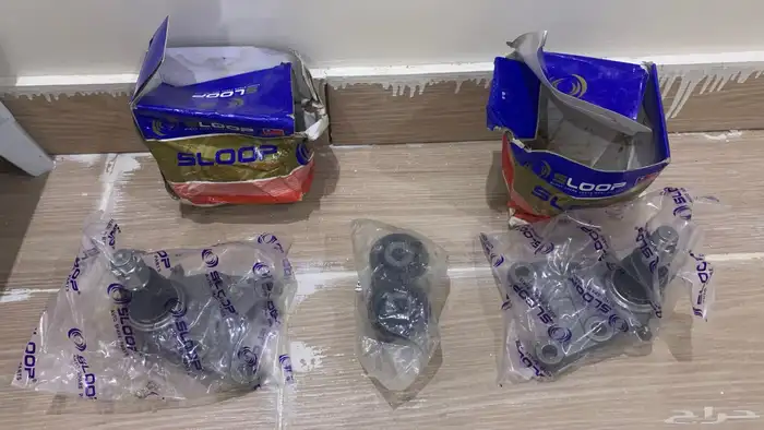 اغراض ارضية اماميه سياره ديزل ديماكس 2012 0