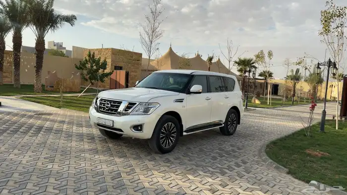 للبيع باترول 2015 نص فل 10