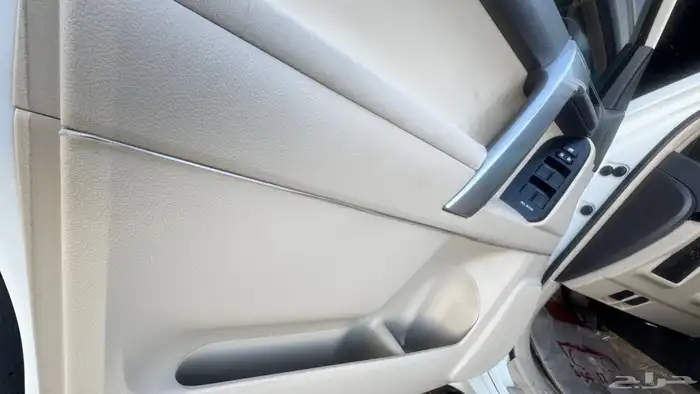 برادو2019 نظيف للبيع 11