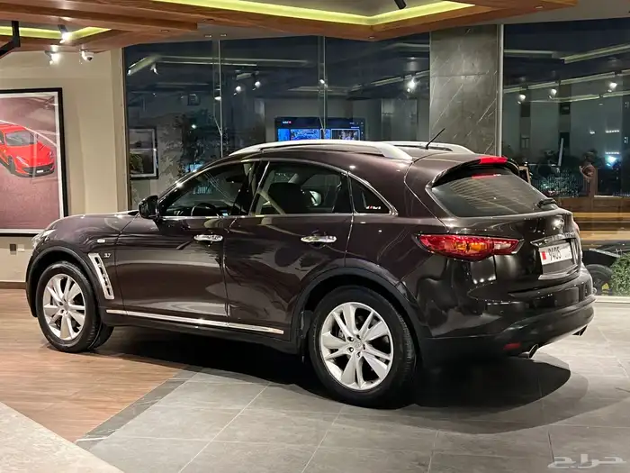 Infiniti Qx70 model 2015 for sale 4