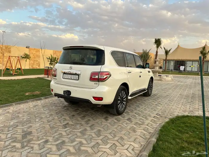 للبيع باترول 2015 نص فل 7
