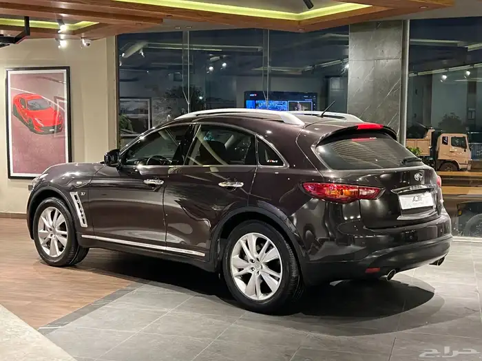 Infiniti Qx70 model 2015 for sale 2