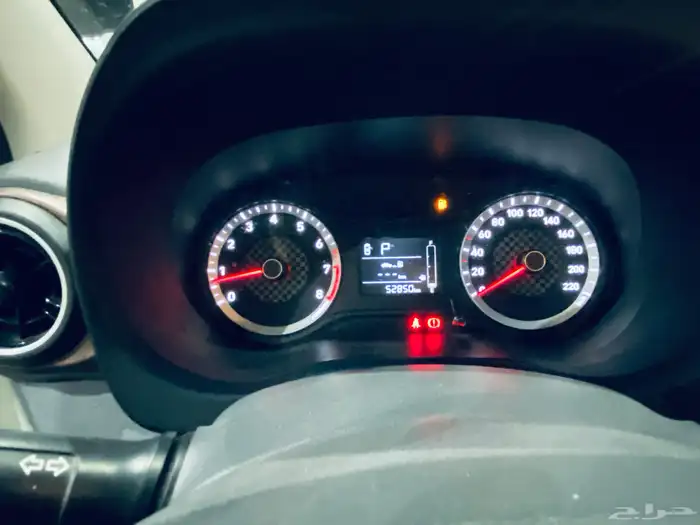 هونداي i10 2023 10