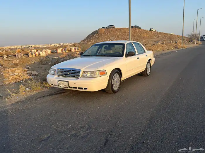 فورد فكتوريا 2009 بوليسي ابيض 2