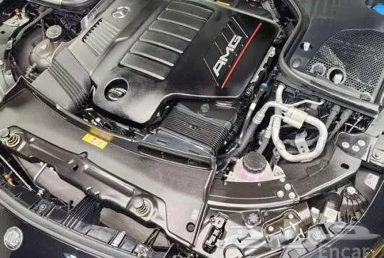 مرسيدس 2023 AMG GT4 6