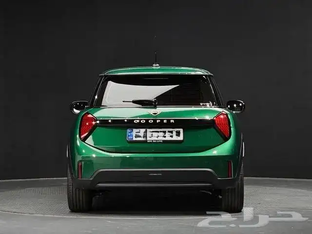 ميني كوبر 2025 اصفار 3