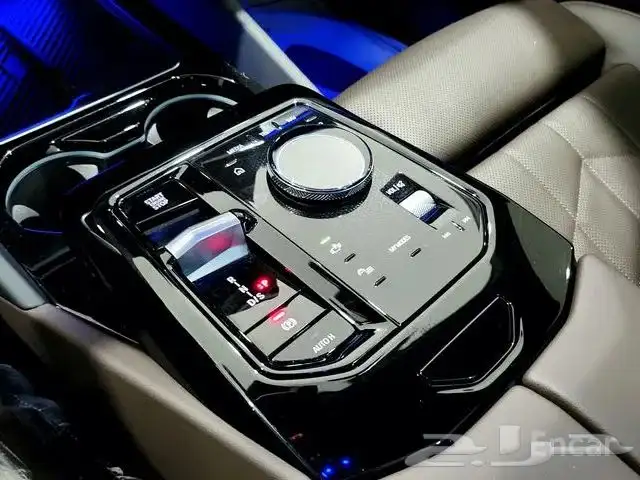 بي ام دبليو 520i 2024 15