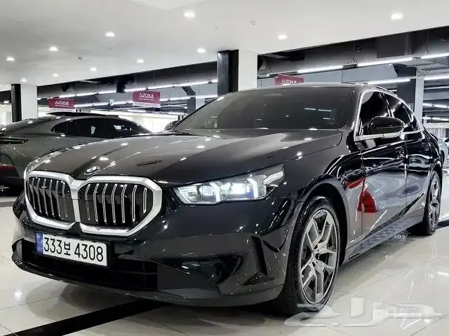 بي ام دبليو 520i 2024 0