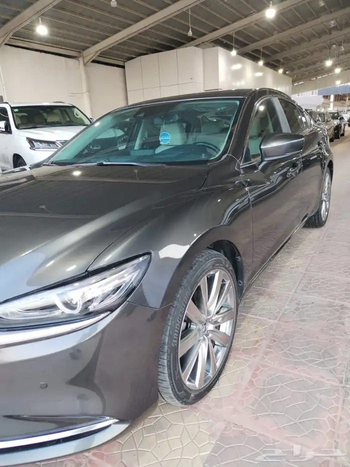 سيارة مازدا مديل 2023 5