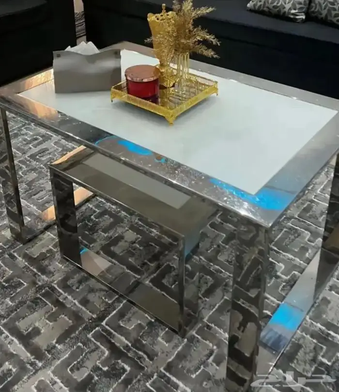 طاولة لمجلس 0