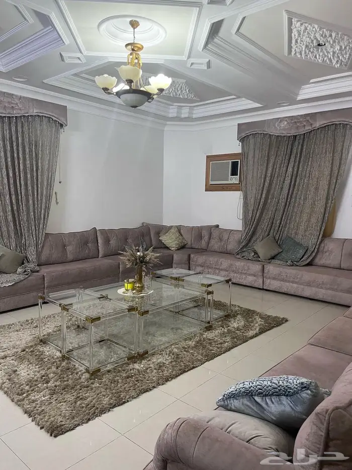 كنب مجلس من قصر الاصايل 1