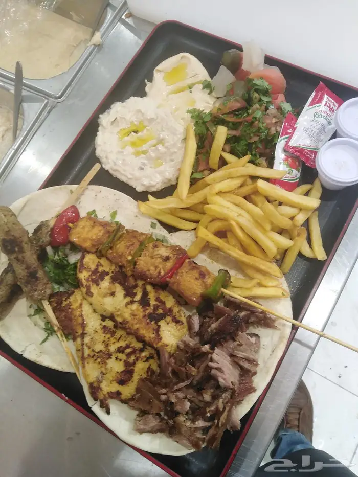 طاهي عام مشرف ومدير مطاعم وحفلات 11