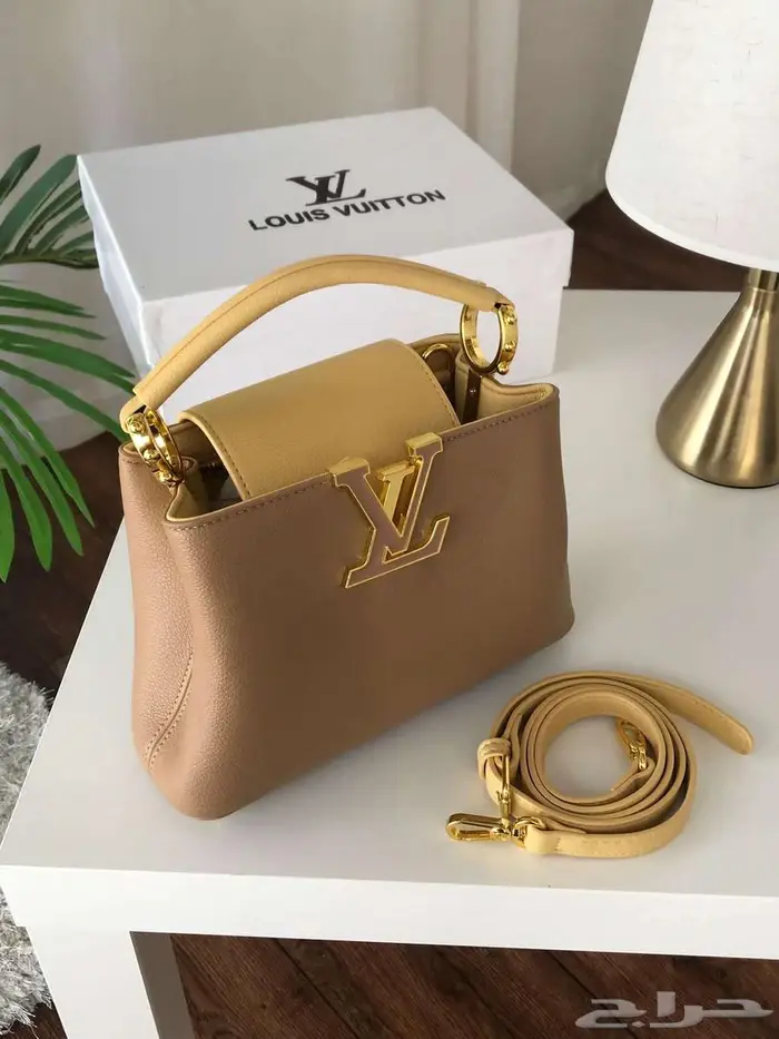 شنط نسائي LV 26