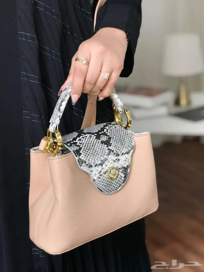 شنط نسائي LV 3