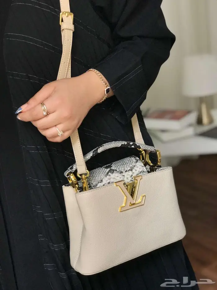 شنط نسائي LV 8