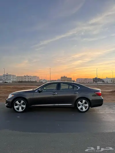LS460 2010 1
