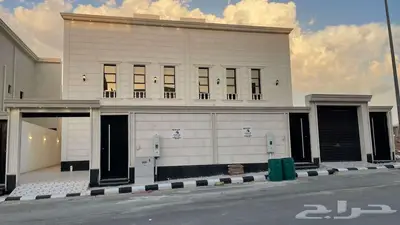 فلل للبيع فخمه بسعر شقه 2