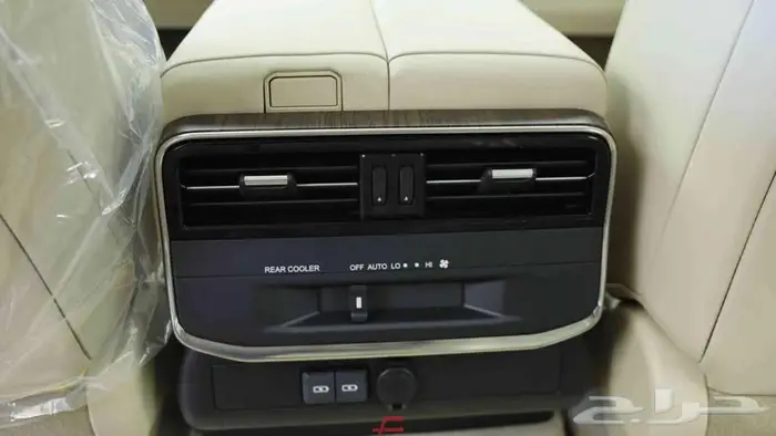 لاندكروز GXR_S بنزين 2025 15