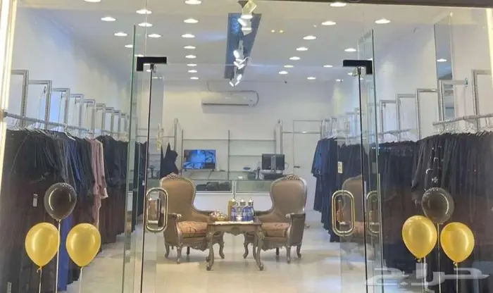فرصة للبيع محل عبايات ومشغل 0