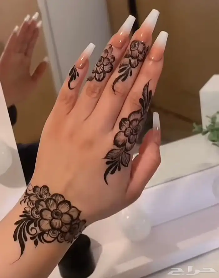 نقش حنا وصبغ اسود 0