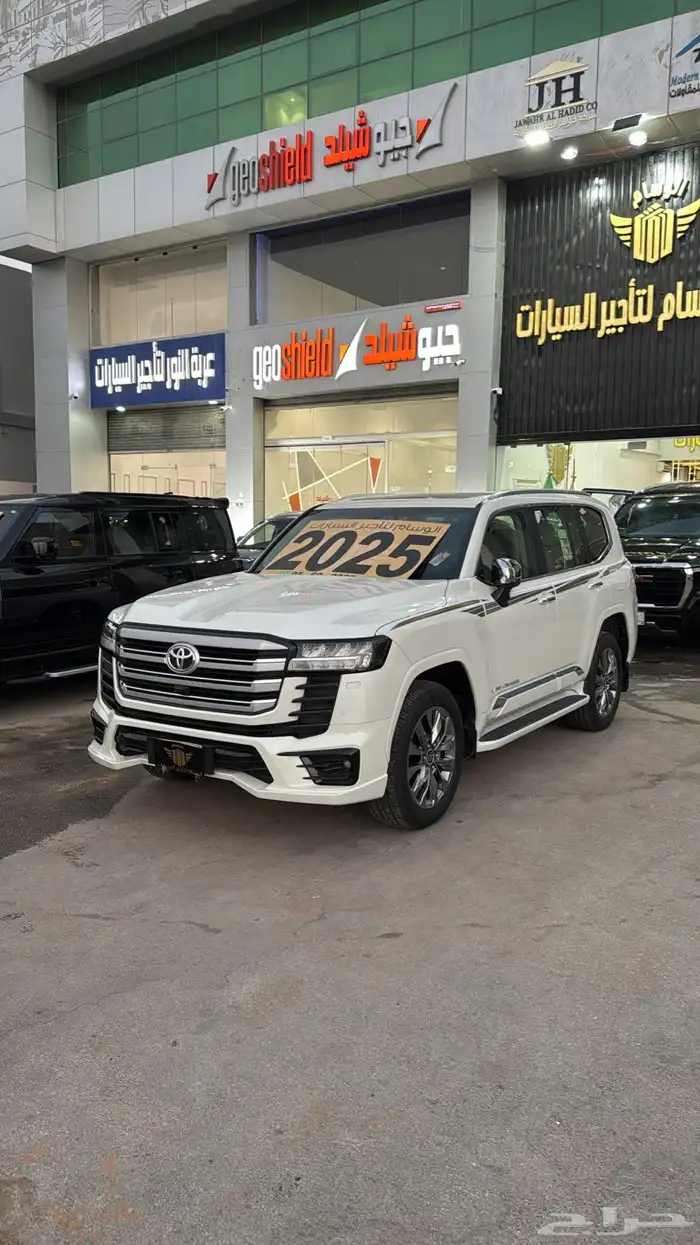 جيب الاندكروزر للايجار مكتب تأجير سيارات 0
