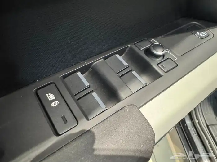 لاند روفر ديفيندر Land Rover Defender 110 S SUV موديل 2023 15