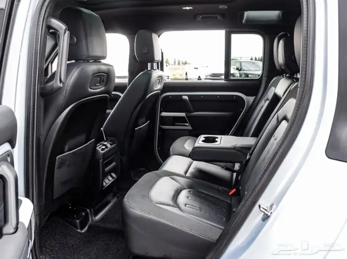 لاند روفر ديفيندر Land Rover Defender 110 SUV موديل 2021 10