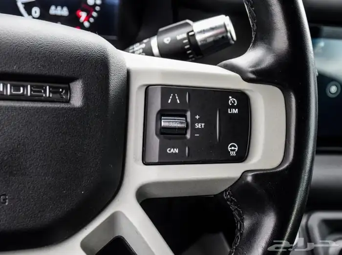 لاند روفر ديفيندر Land Rover Defender 110 SUV موديل 2021 24