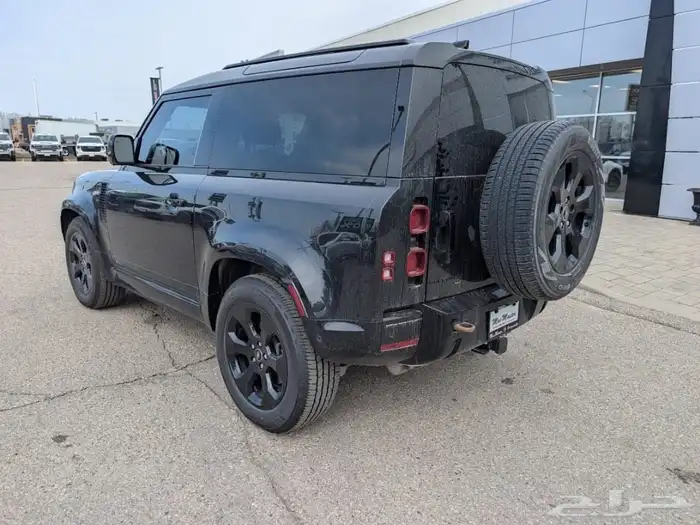 لاند روفر Land Rover Defender 90 X-Dynamic SE موديل 2022 4
