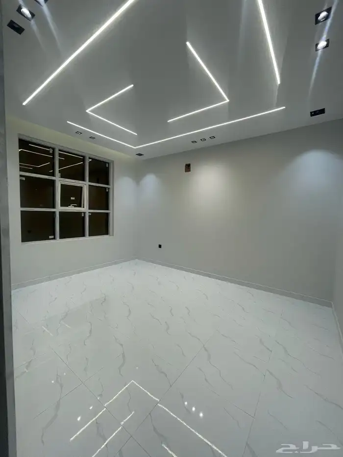 عماره مكونه من4 أدوار مخطط ب حي السويس 5