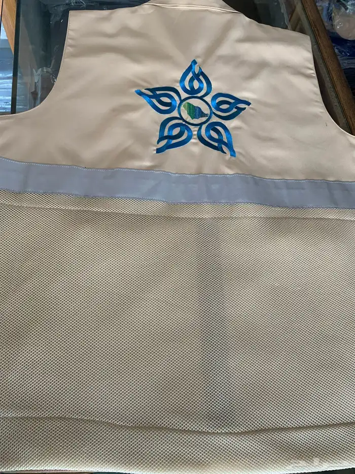 زي موحد جودة وتطريز 1