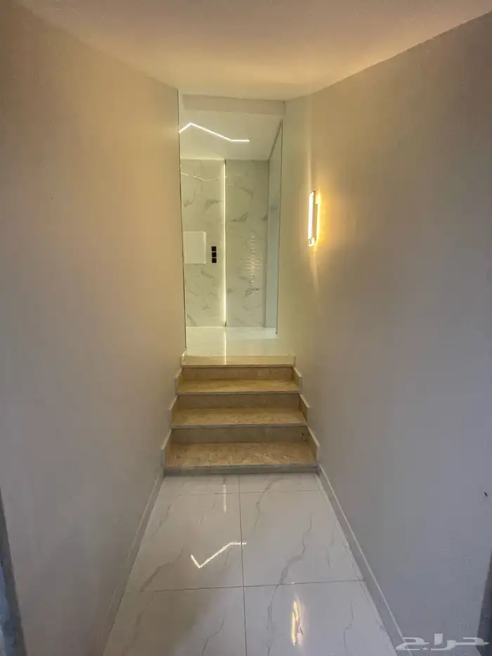 عماره مكونه من4 أدوار مخطط ب حي السويس 2