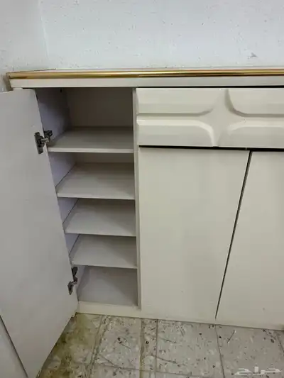 دولاب للبيع 2