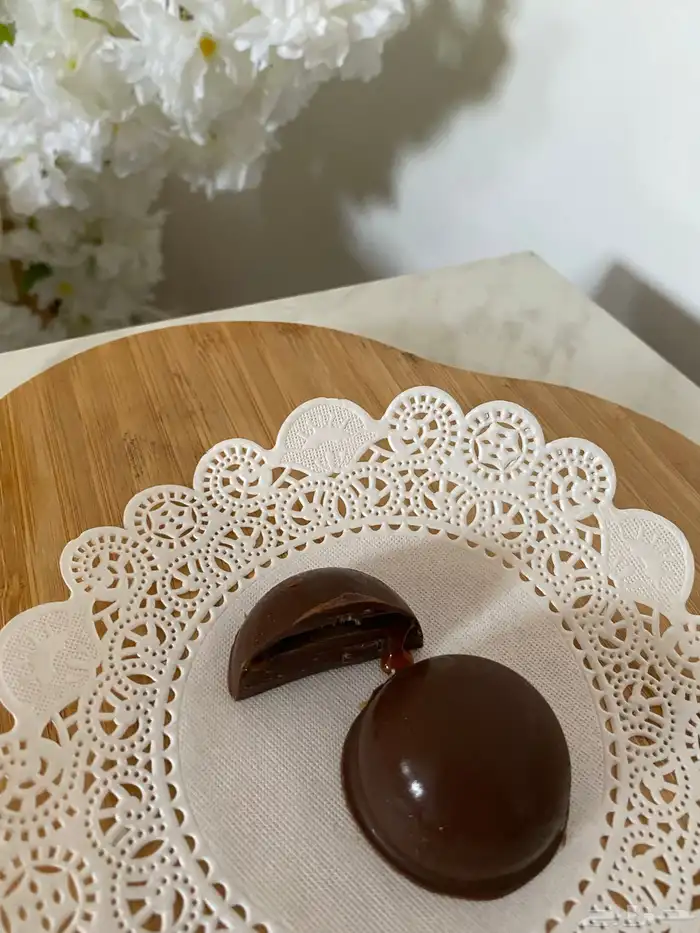 شوكلاه بأشكال متنوعة عيد سعيد مواليد   شكل سبونج بوب و قلب 9