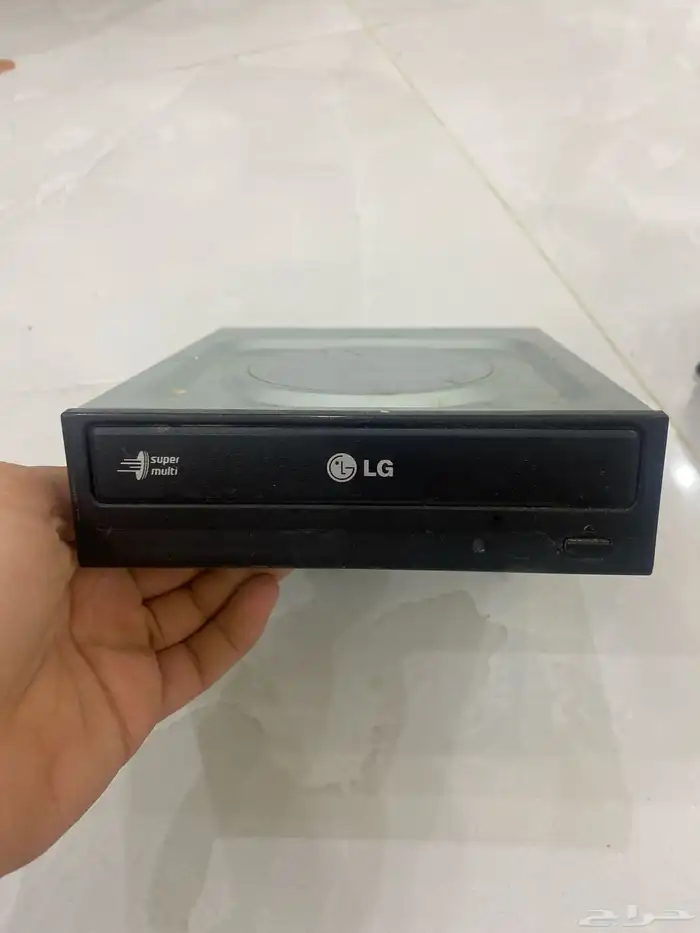 قطع بيسي  مروحا   ومداخل سيدي  كرت شاشه  (Motherboard) 1