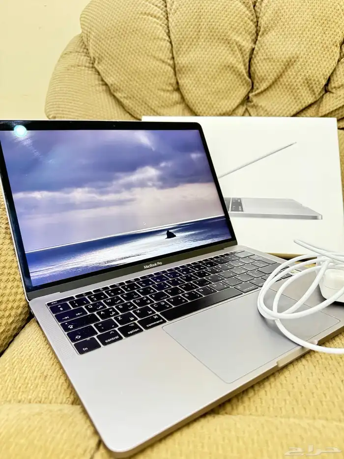ماك بوك برو شبه جديد ونظيف 0