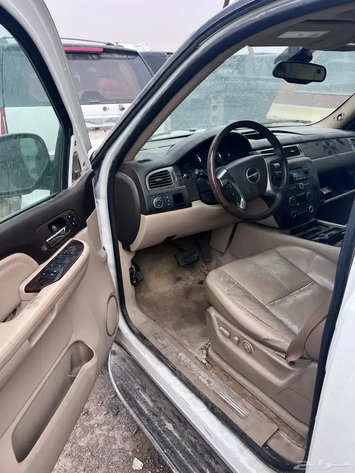 يوجد لدينا بيع قطع غيار جمس دينالي مديل 2009 0