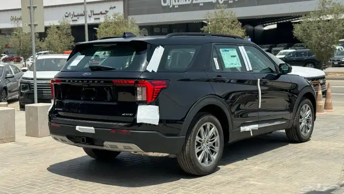 فورد اكسبلورر كمفورت أكتيف 2025 4