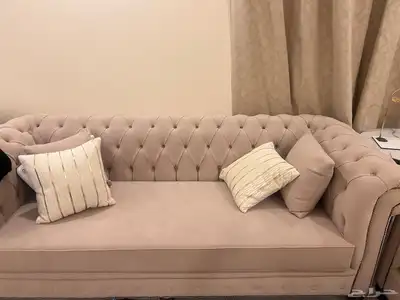 3 كنبات مع 4 طاولات طاولتين رخام وطاولتين رخام زاويه 3