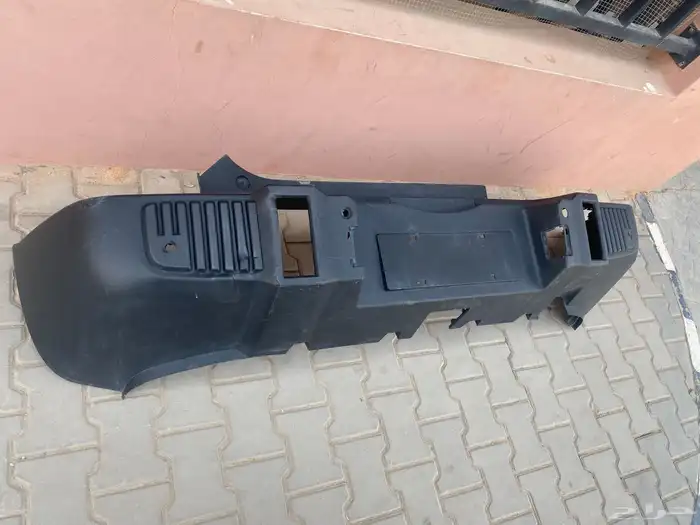 يتوفر صدام خلفي جيتور T2 2023 1