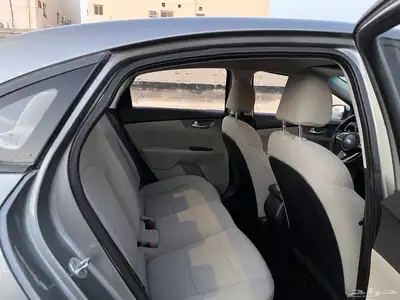 السيارة مباعه كيا سريتو 8