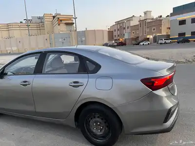 السيارة مباعه كيا سريتو 4