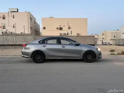 السيارة مباعه كيا سريتو 1