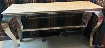 طاولة رخاميه قزاز للبيع جديده ونظيفه. 2