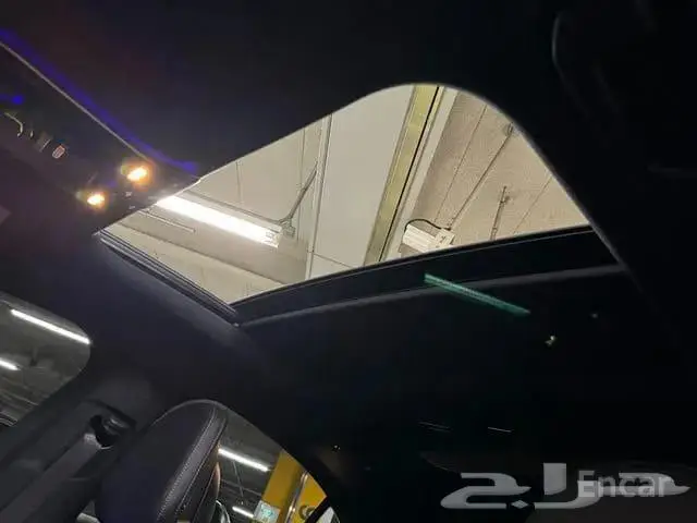 مرسيدس E300 2024 ثلاث شاشات 4