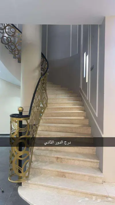 عمارة للبيع مكونه من فيلا واربع شقق 4