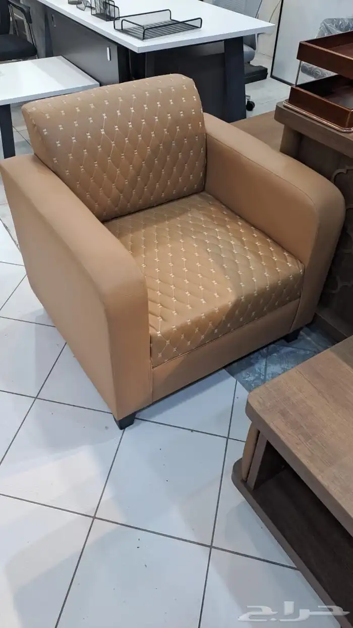 كنب جلد خمسة نفر كنب جلده نفر. 14