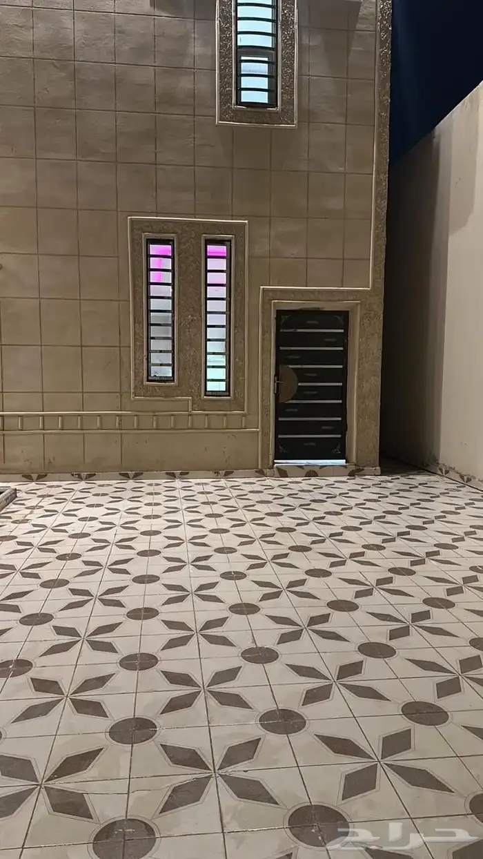 للإيجار استراحه عزاب بحي الصناعيه دورين 1