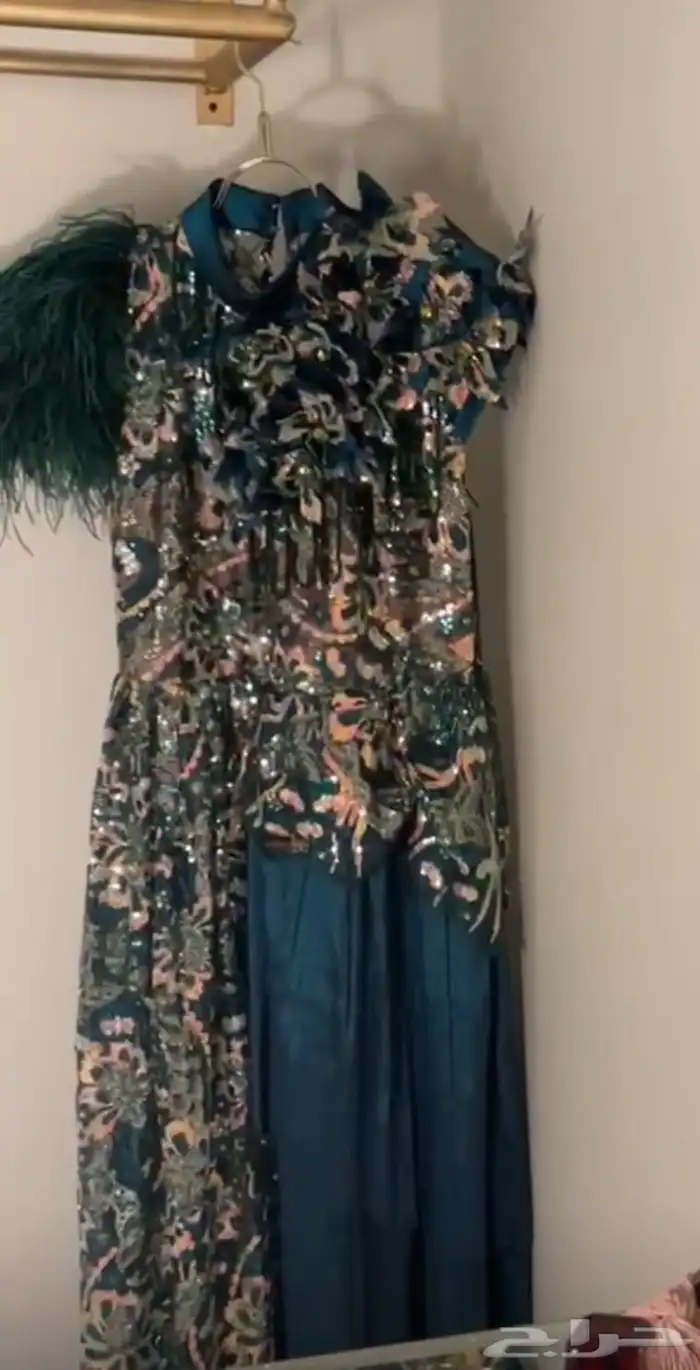 فستان من مصممه كويتيه جديد لبسه واحده 5 ساعات 0